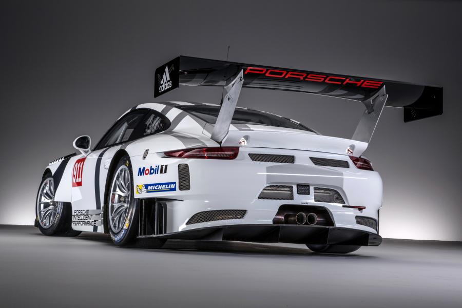  Porsche 911 GT3 R (991) 2016 года  (фото 4 из 15)